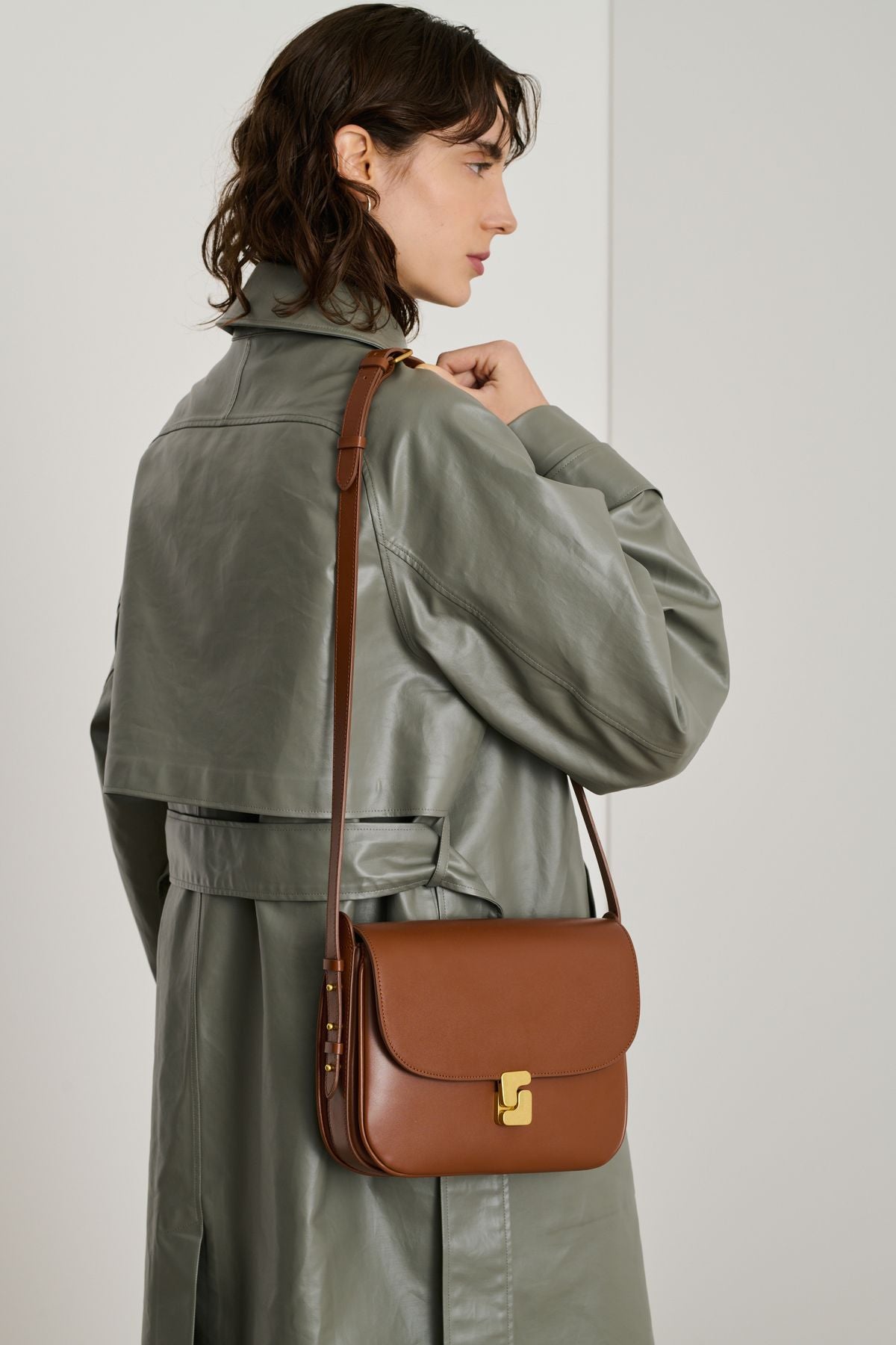 HANDBAGS